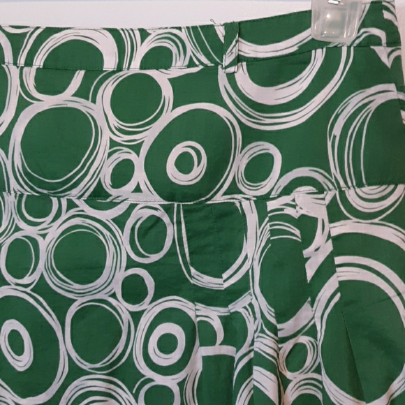 WD.NY Green Swirl Print Print Skirt, size 8 - Picture 4 of 5
